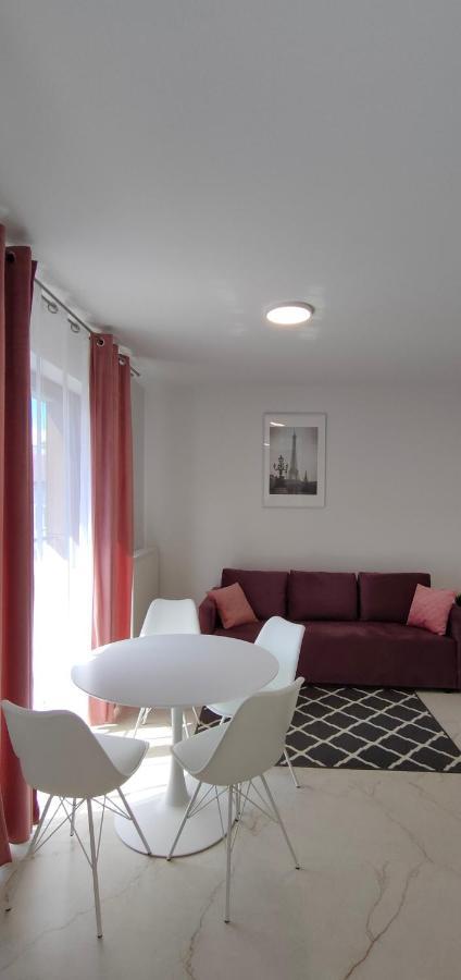 Praga Apartament Apartment วอร์ซอ ภายนอก รูปภาพ