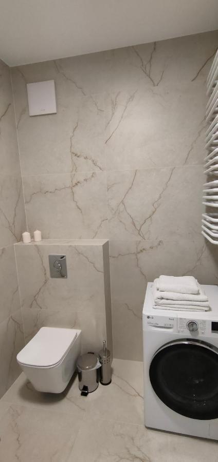 Praga Apartament Apartment วอร์ซอ ภายนอก รูปภาพ
